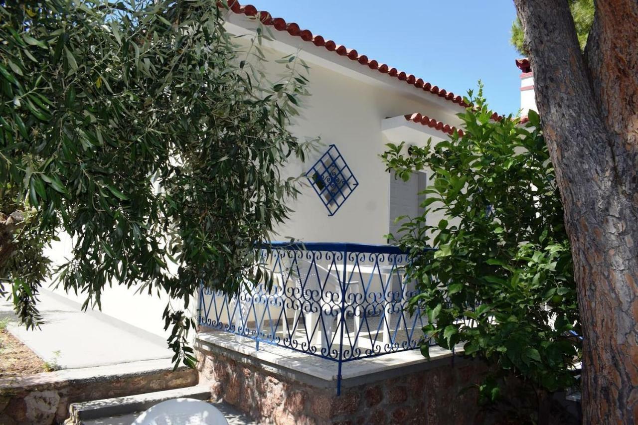 Villa Giovasia In 托隆 外观 照片